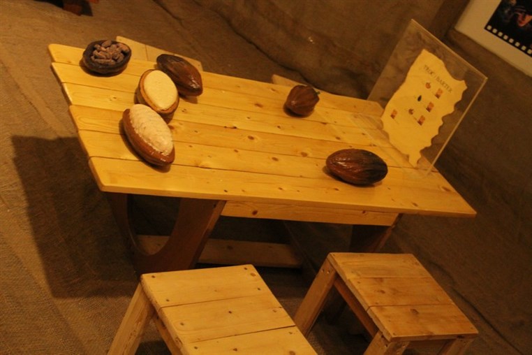 Bees Mystery at Beirut Souks